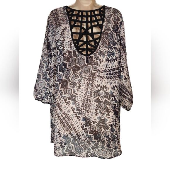 Maurices Tunic Top Sheer Tribal Aztec Pink Blue Black Cut Out Open Back 3X - Picture 3 of 11